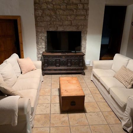 Masia Cal Millas - Turisme Rural Castellfullit de Riubregos Eksteriør bilde