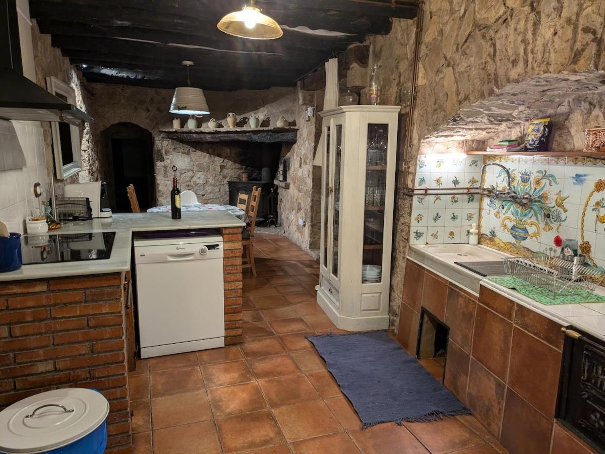 Masia Cal Millas - Turisme Rural Castellfullit de Riubregos Eksteriør bilde